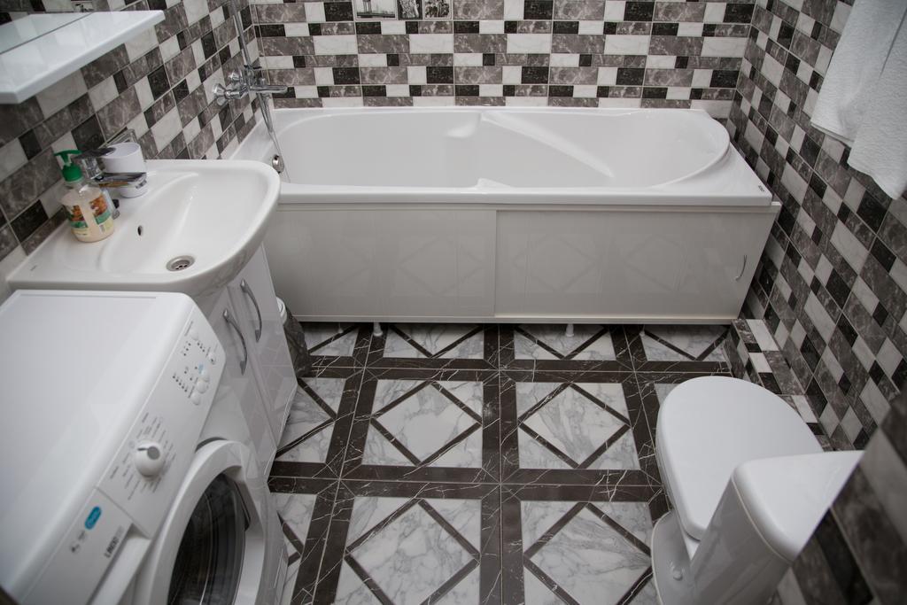 Flat2Let Lägenhet Boryspilʼ Exteriör bild