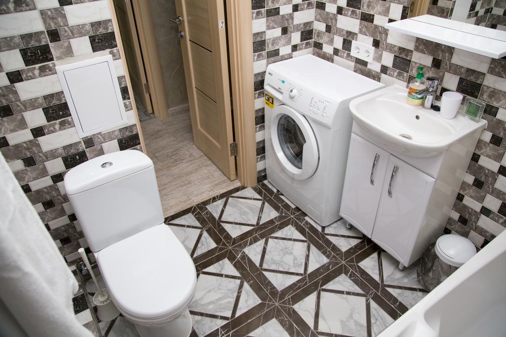 Flat2Let Lägenhet Boryspilʼ Exteriör bild